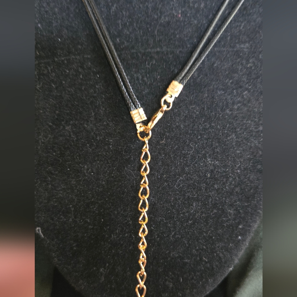 Gold and Silver Leather Statement Necklace 11"/22" Adjustable - Picture 4 of 4